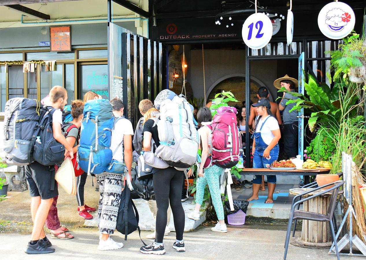 12Month Hostel Phuket Extérieur photo